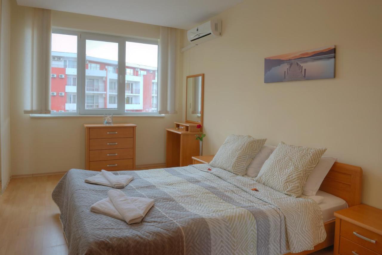 Privilege Beach Apartments 스베티 블라스 외부 사진