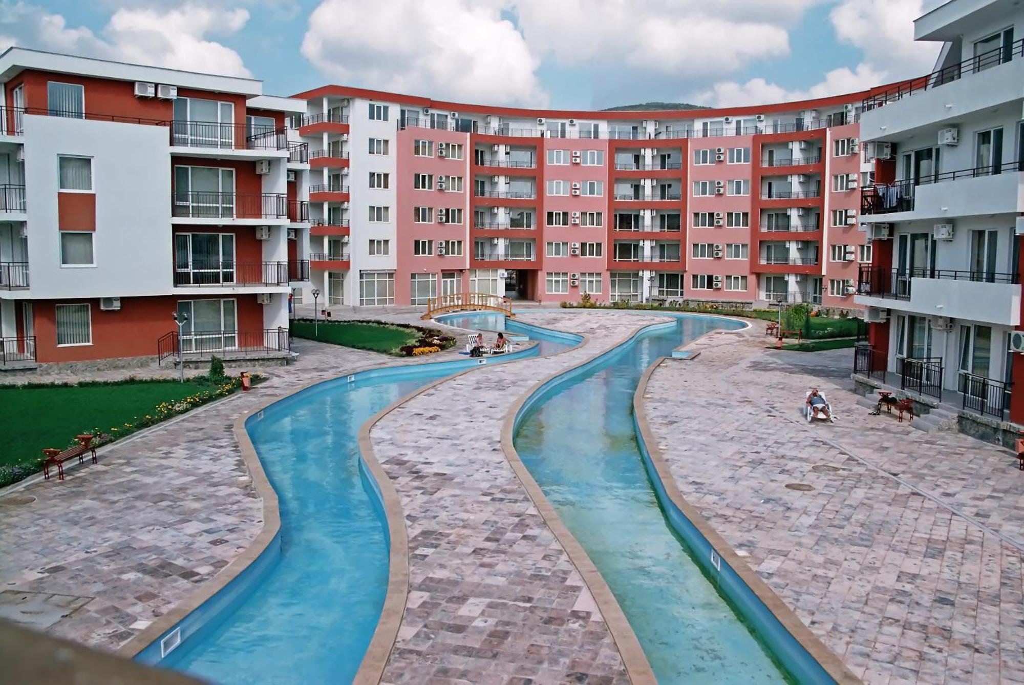 Privilege Beach Apartments 스베티 블라스 외부 사진