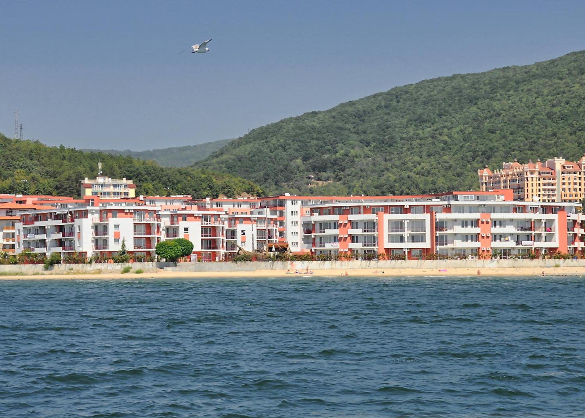 Privilege Beach Apartments 스베티 블라스 외부 사진