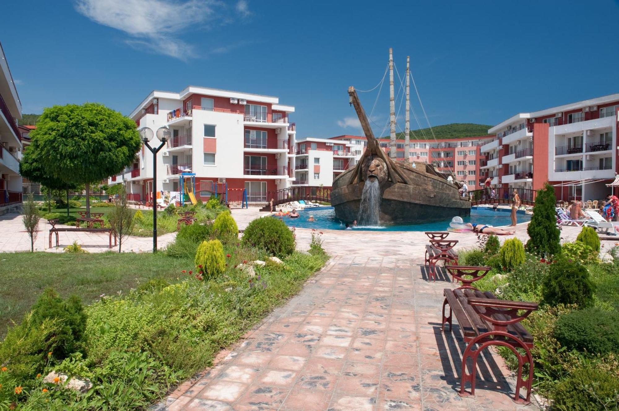 Privilege Beach Apartments 스베티 블라스 외부 사진