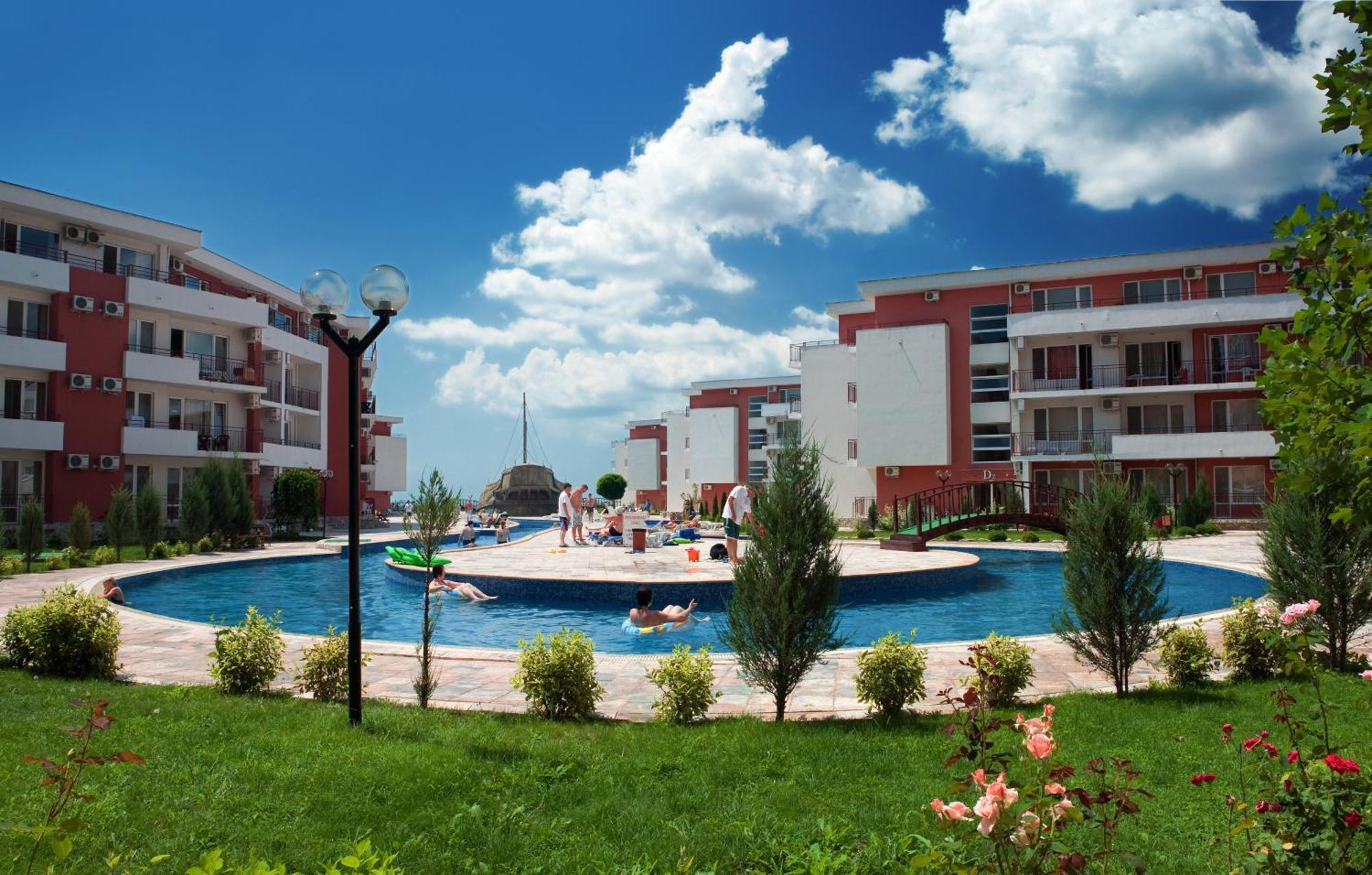 Privilege Beach Apartments 스베티 블라스 외부 사진